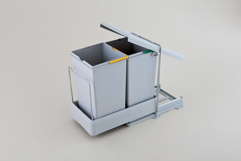 Пластиковое мусорное ведро